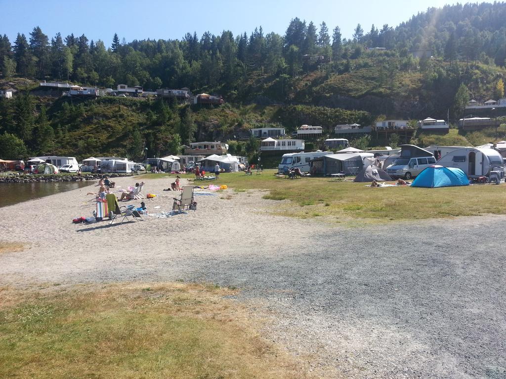 Garvikstrondi Camping เซลยูร์ด ภายนอก รูปภาพ