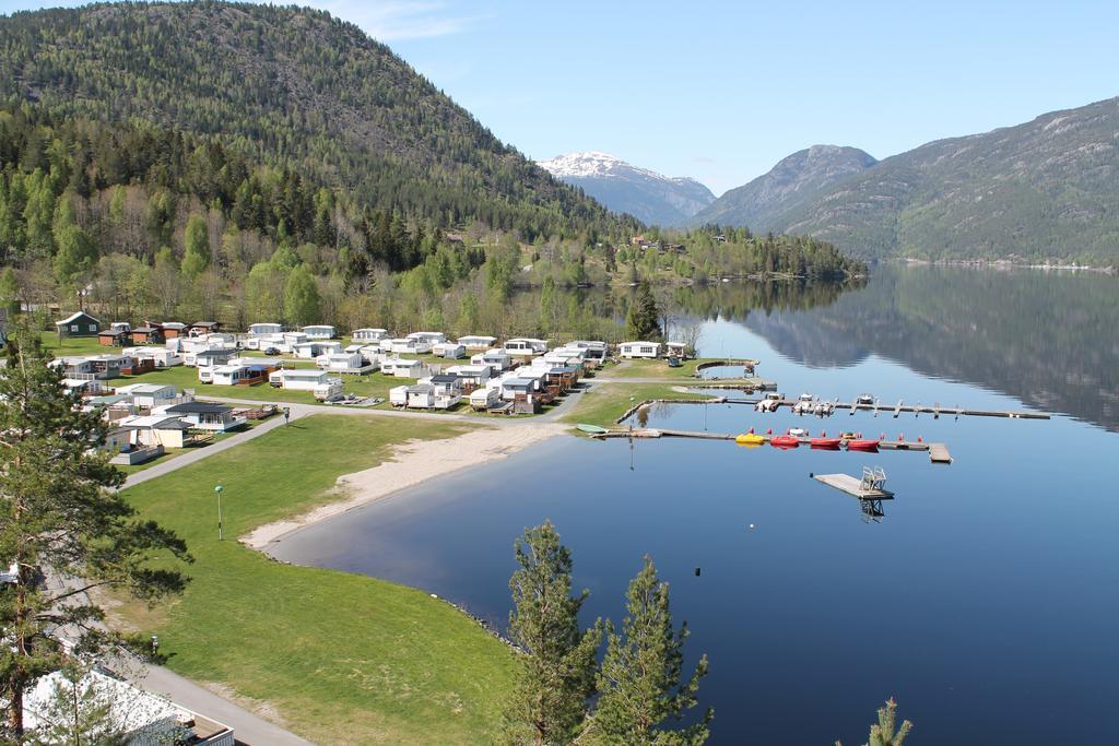 Garvikstrondi Camping เซลยูร์ด ภายนอก รูปภาพ
