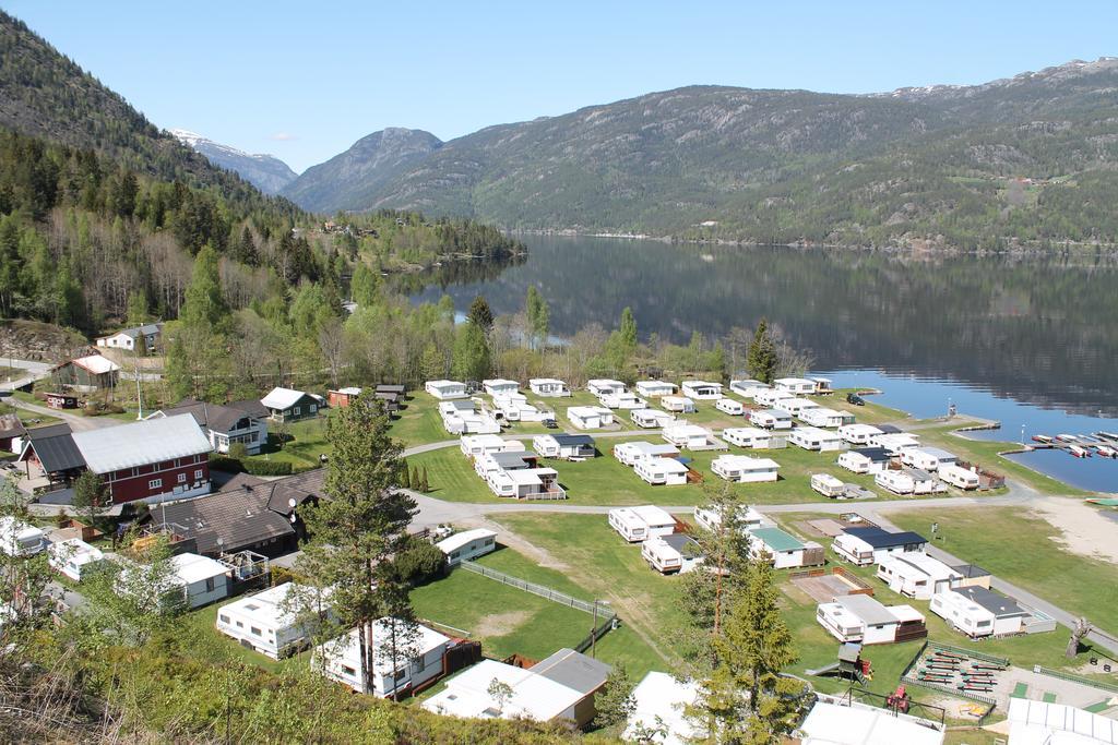 Garvikstrondi Camping เซลยูร์ด ภายนอก รูปภาพ
